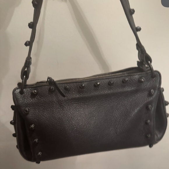 Bottega veneta Studded Black Leather Shoulder Bag - Picture 2 of 16